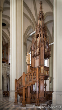 Heilig-Kreuz-Kirche - Kanzel – Foto aus München