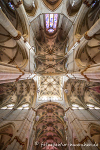 Liebrauenkirche - Kreuzrippengewölbe – Foto aus München