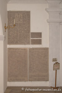 Kriegergedenktafel in St. Sylvester – Foto aus München