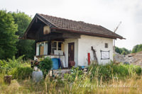 Gerhard Willhalm - Bahnhäuschen beim Perlacher Bahnhof