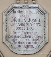 Gedenktafel - Henrik Ibsen – Foto aus München
