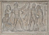 Kriegerdenkmal - St. Ursula – Foto aus München