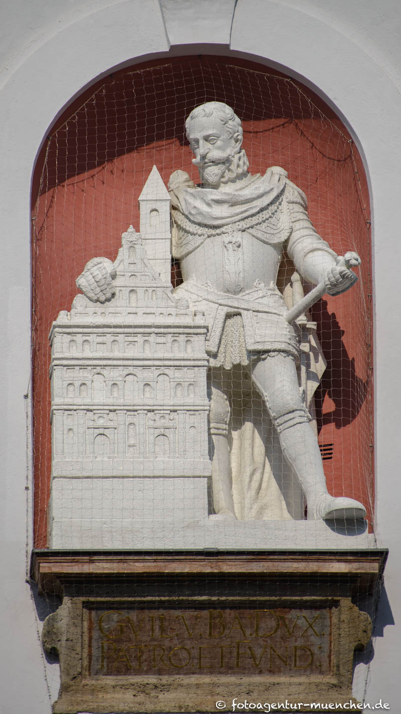Herzog Wilhelm V. – Denkmal/Kunstwerk in München