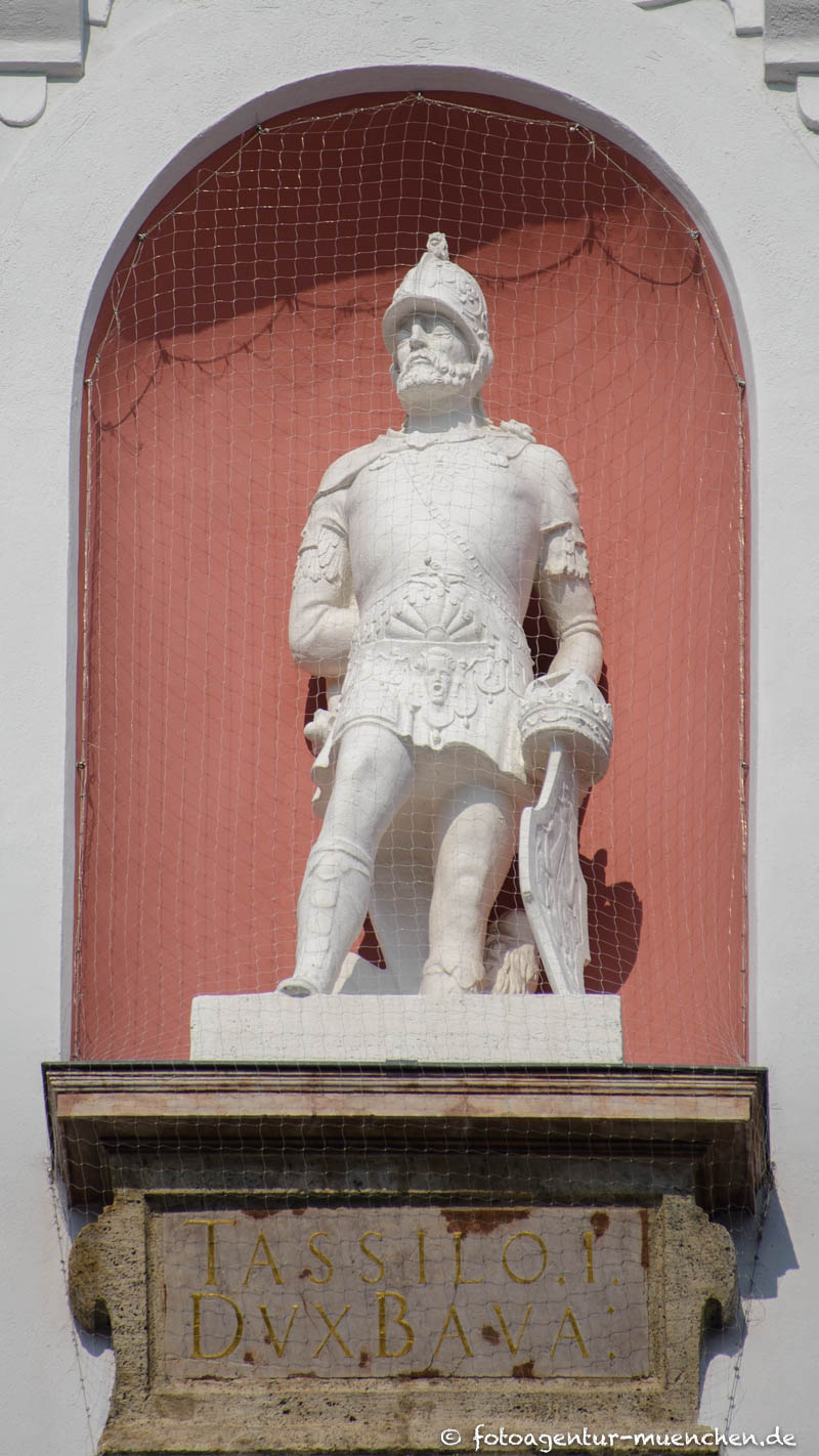 Tassilo (Agilofinger) – Denkmal/Kunstwerk in München