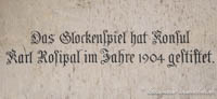 Inschrift Neues Rathaus - Glockenspiel – Foto aus München
