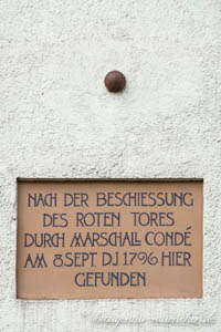Gedenktafel - Kanonenkugel – Foto aus München