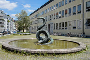 Schlangenbrunnen – Foto aus München