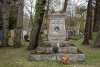 Grab - Kriegerdenkmal – Foto aus München