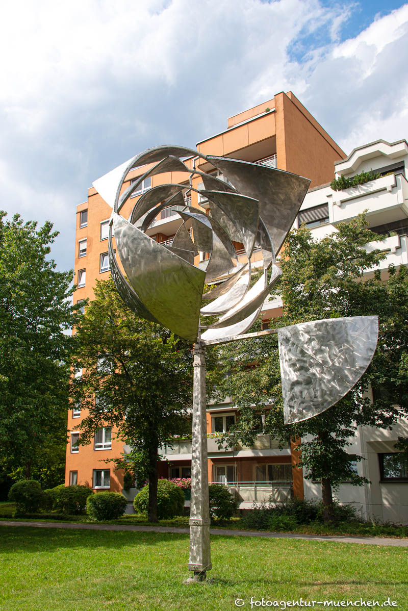 Space Churn – Denkmal/Kunstwerk in München