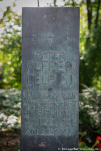 Gerhard Willhalm – Alfred-Delp-Denkmal