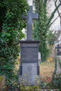 Grab - Johann Freiherr von Lutz – Foto aus München