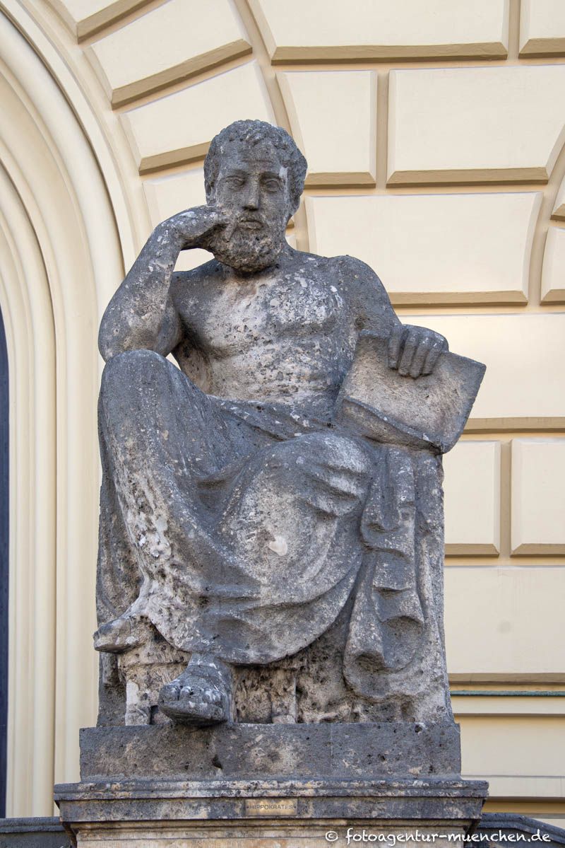 Hippokrates – Denkmal/Kunstwerk in München