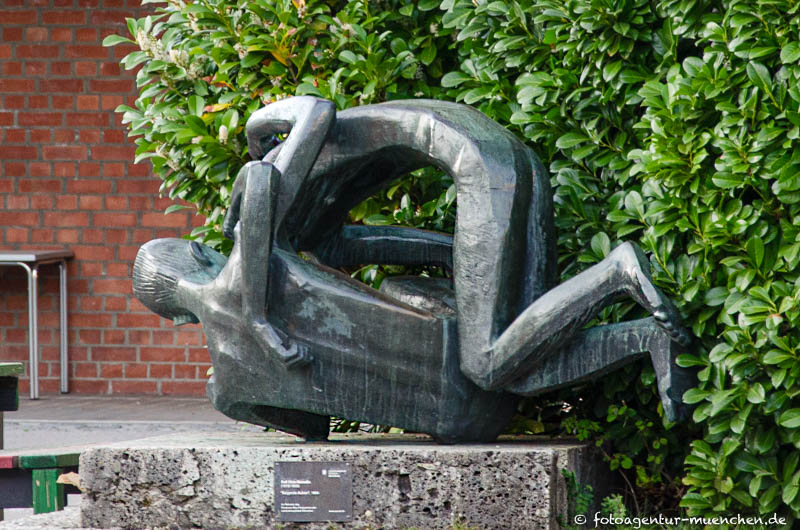 Balgende Buben – Denkmal/Kunstwerk in München