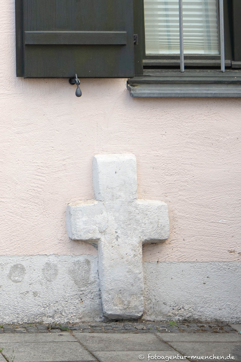 Pestkreuz – Denkmal/Kunstwerk in München