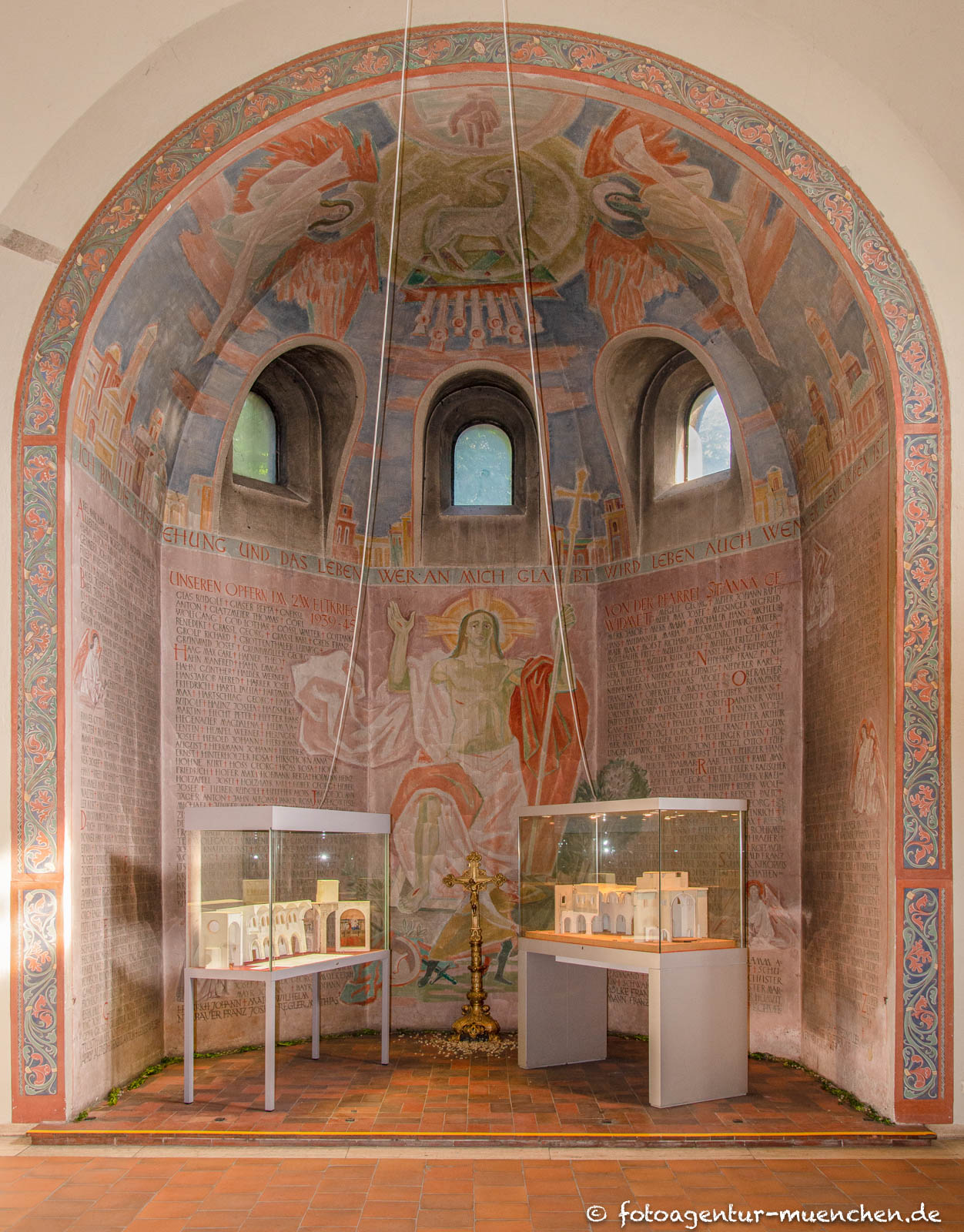 Kriegergedächtniskapelle - Sankt-Anna-Pfarrkirche