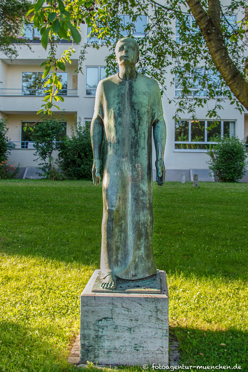 Der Schauende – Denkmal/Kunstwerk in München