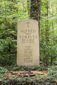 Waldfriedhof - Grab von Alfred von Tripitz – Foto aus München