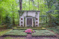Waldfriedhof - Grab von Johannes Eckart – Foto aus München