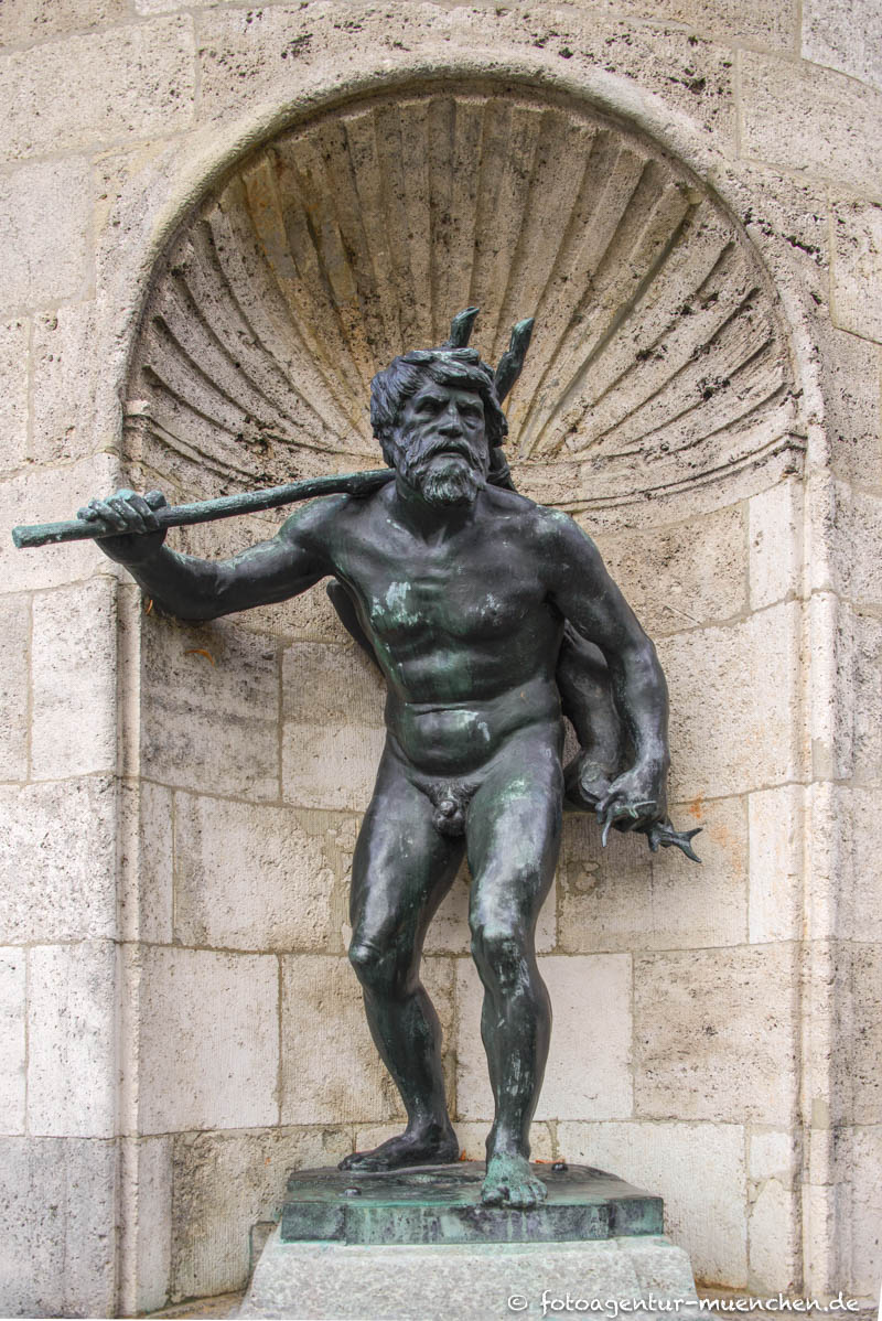 Mann mit Jagdbeute