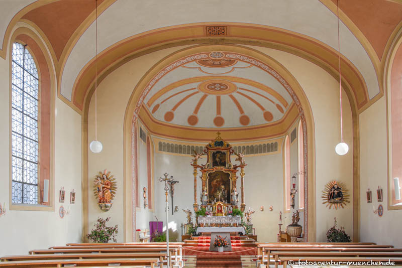 St. Leonhard in Ascholding