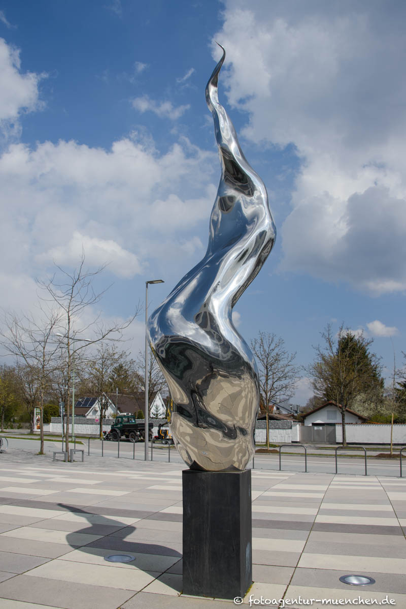 Feuer &amp; Flamme – Denkmal/Kunstwerk in München