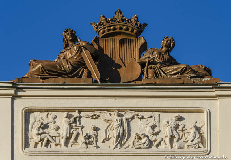 Franken und die Allegorie der Bildhauerei
