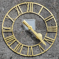 Königin des Friedens - Uhr – Foto aus München