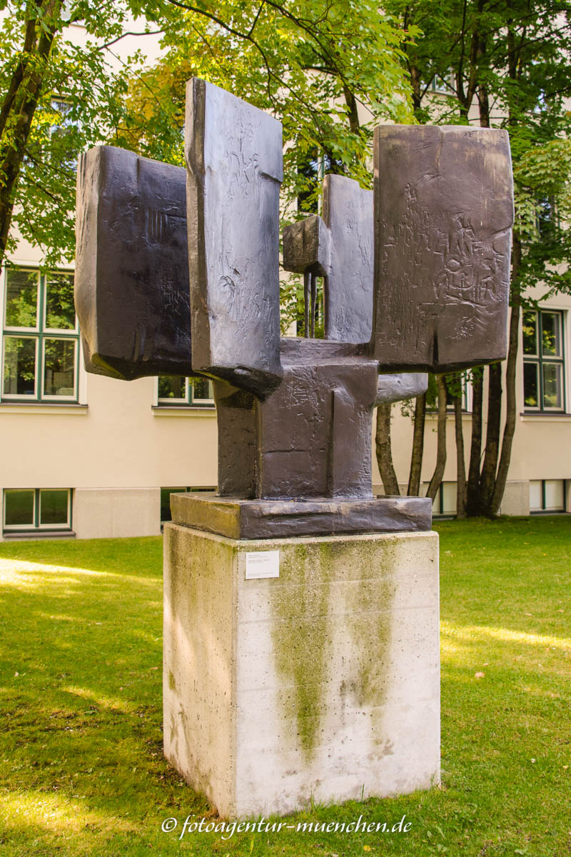 Großes Votiv K – Denkmal/Kunstwerk in München