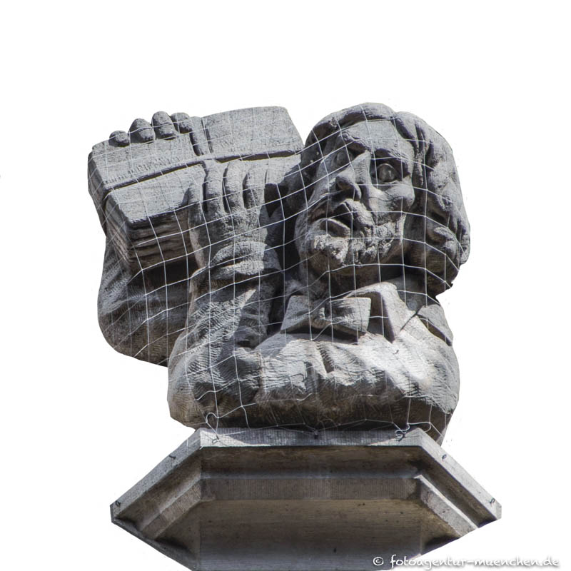 Zorniger Beamter – Denkmal/Kunstwerk in München