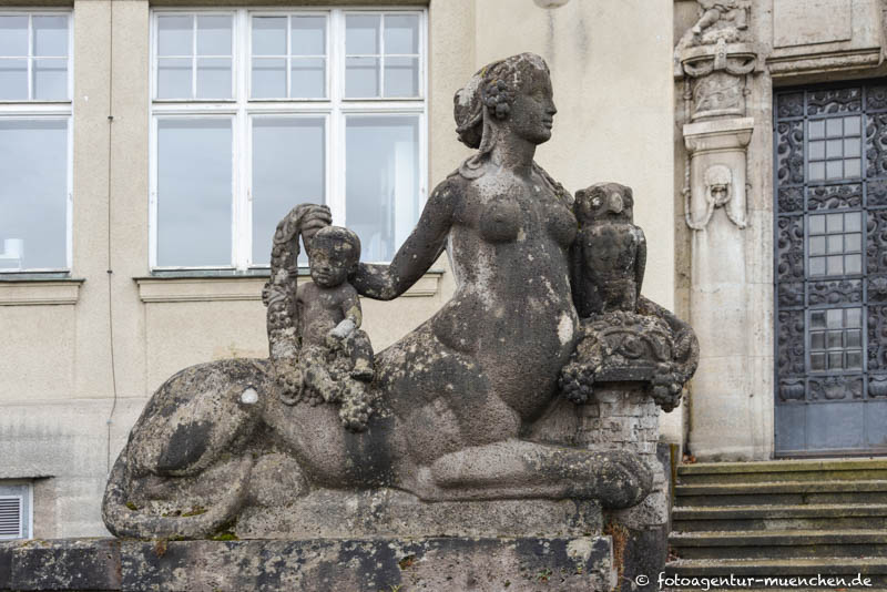 Sphinx -Botanischer Garten (links) – Denkmal/Kunstwerk in München