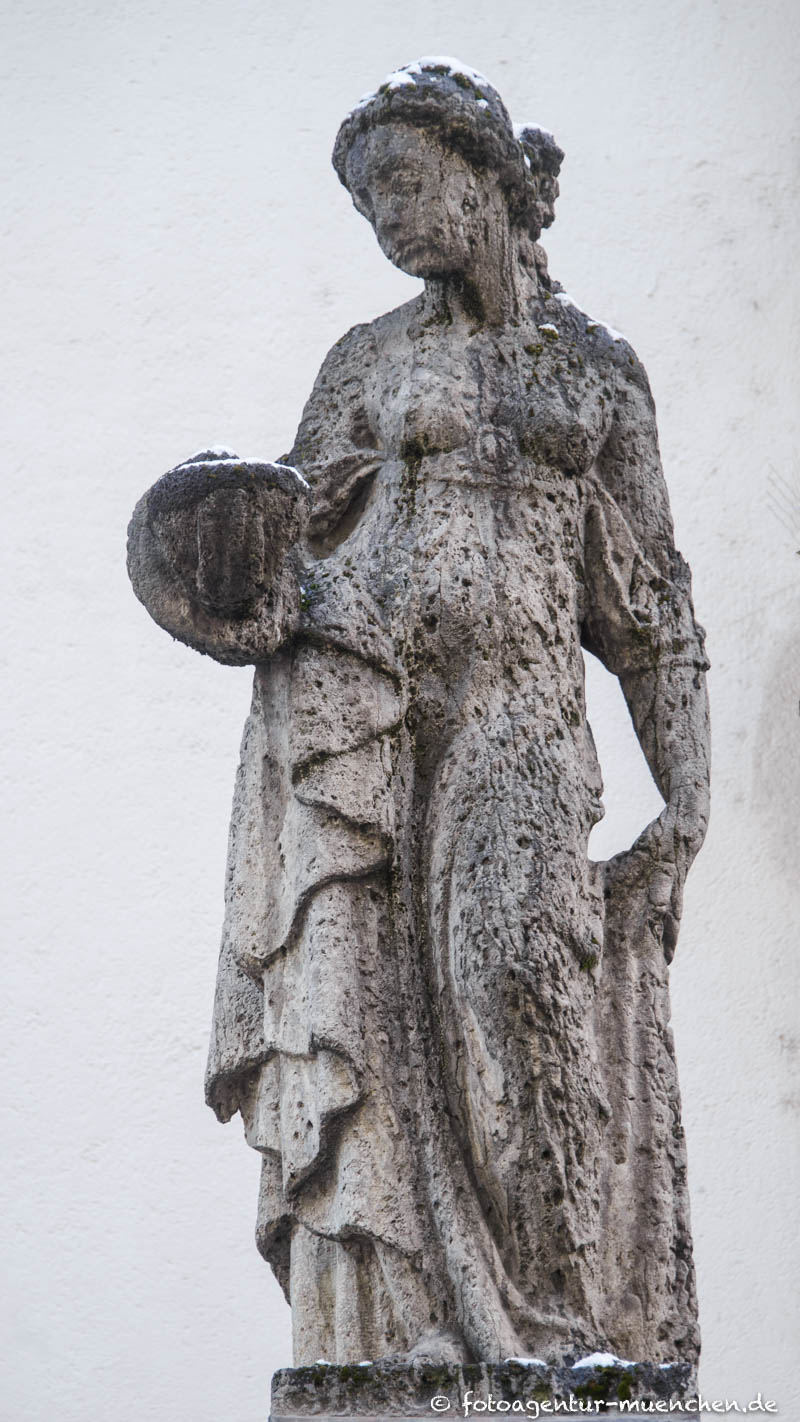 Skulptur - Gesundheitswesen – Denkmal/Kunstwerk in München