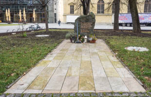  - Denkmal für nicht existierende Trümmerfrauen