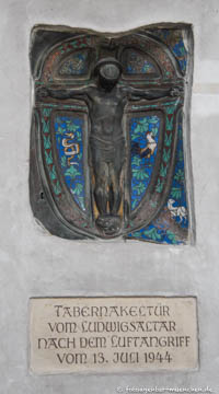 Tabernakeltür - Luftangriff – Foto aus München