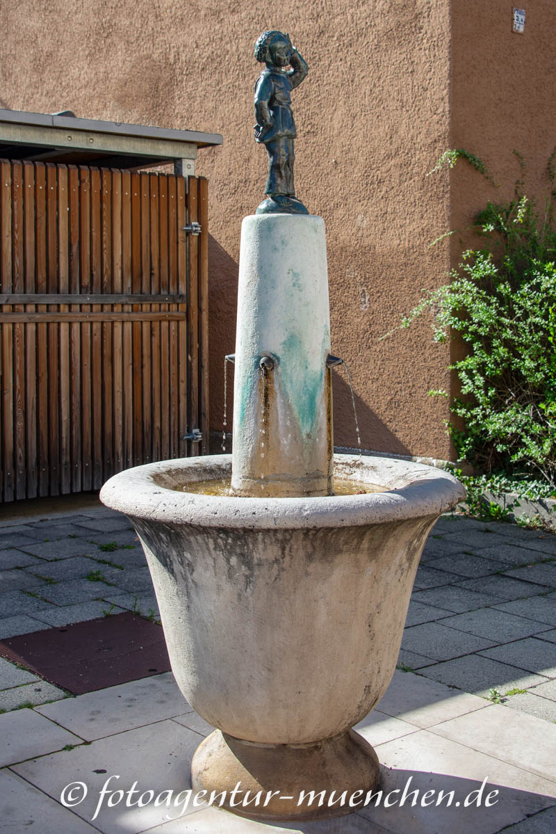 Peterlbrunnen, (Peterbrünnlein) – Denkmal/Kunstwerk in München