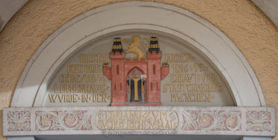 Inschrift Nordfriedhof – Foto aus München