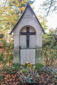 Grab - Hans Böcklin – Foto aus München