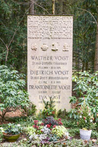 Grab - Walter Vogt – Foto aus München