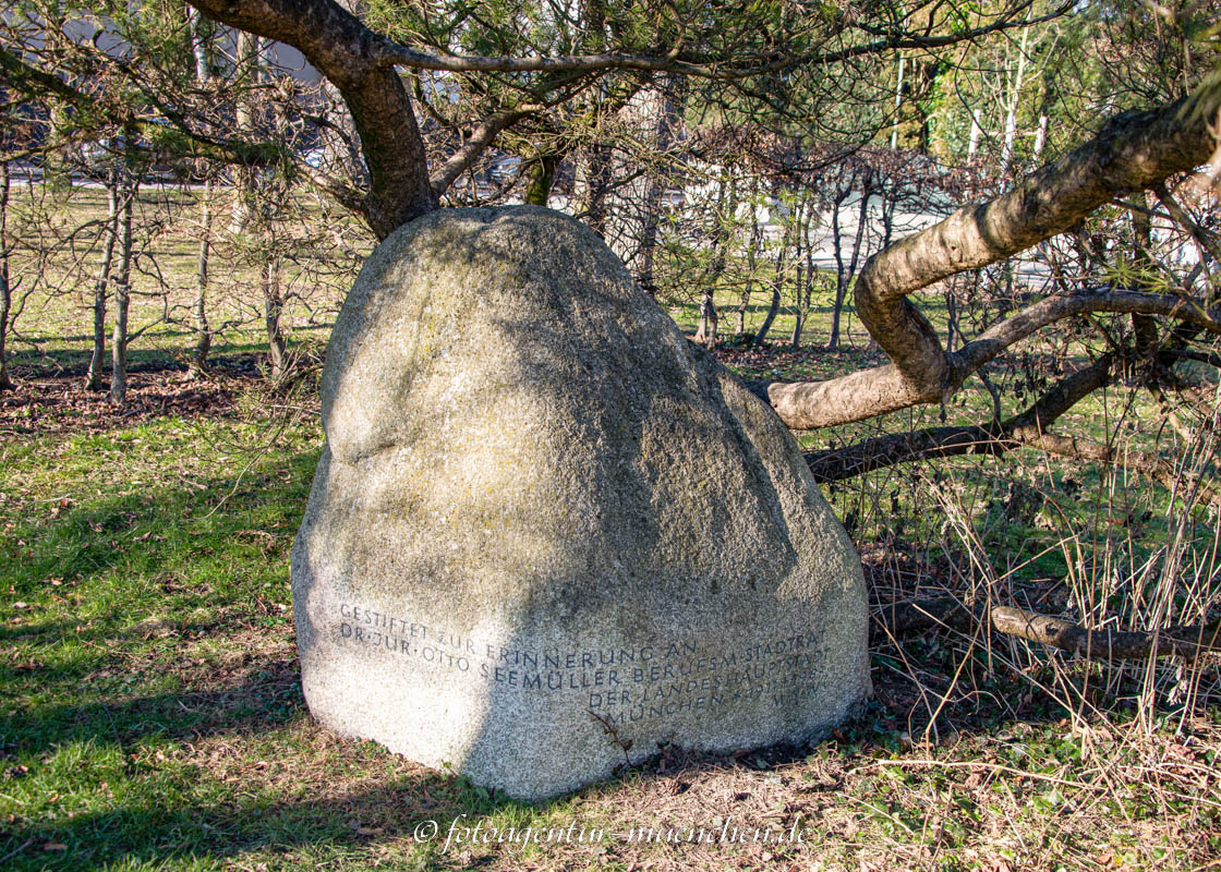 Gedenkstein - Otto Seemüller – Denkmal/Kunstwerk in München