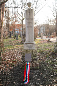Kriegerdenkmal - Franzosen 1870/71 – Foto aus München