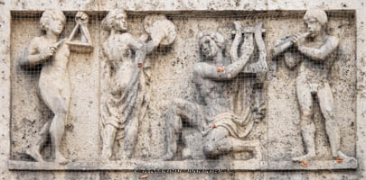 Kunstpavillion - Relief (Musik) – Foto aus München