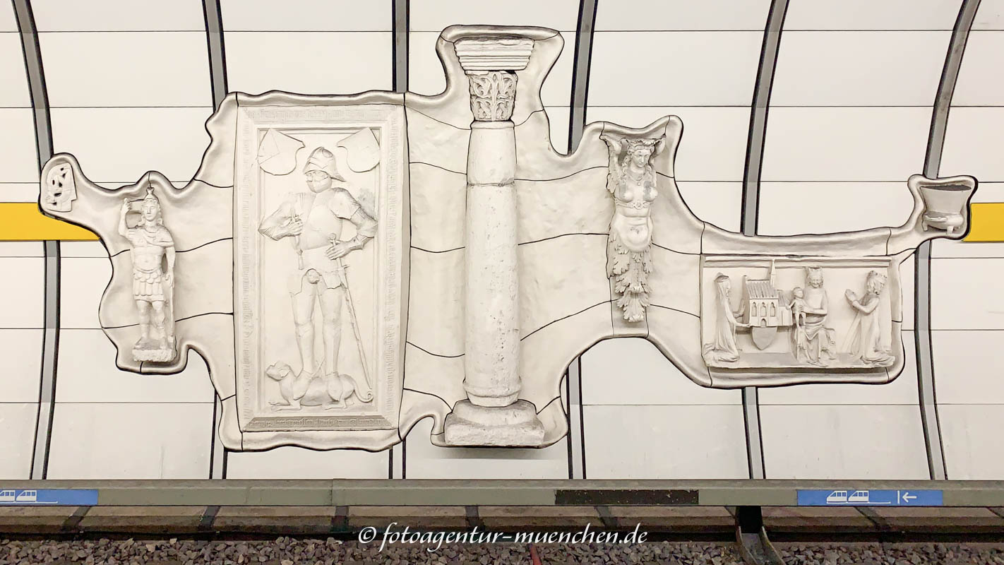 Relief - U-Bahnhof Lehel – Denkmal/Kunstwerk in München