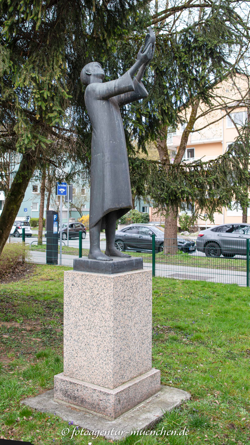 Jüngling mit Taube