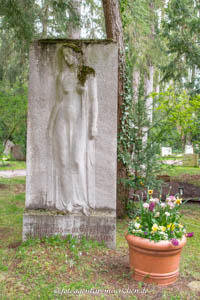 Kriegerdenkmal – Foto aus München
