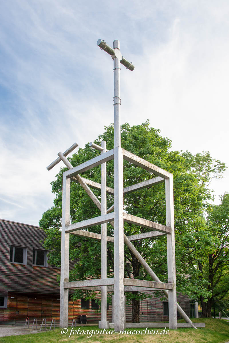 Kreuzgerüst – Denkmal/Kunstwerk in München