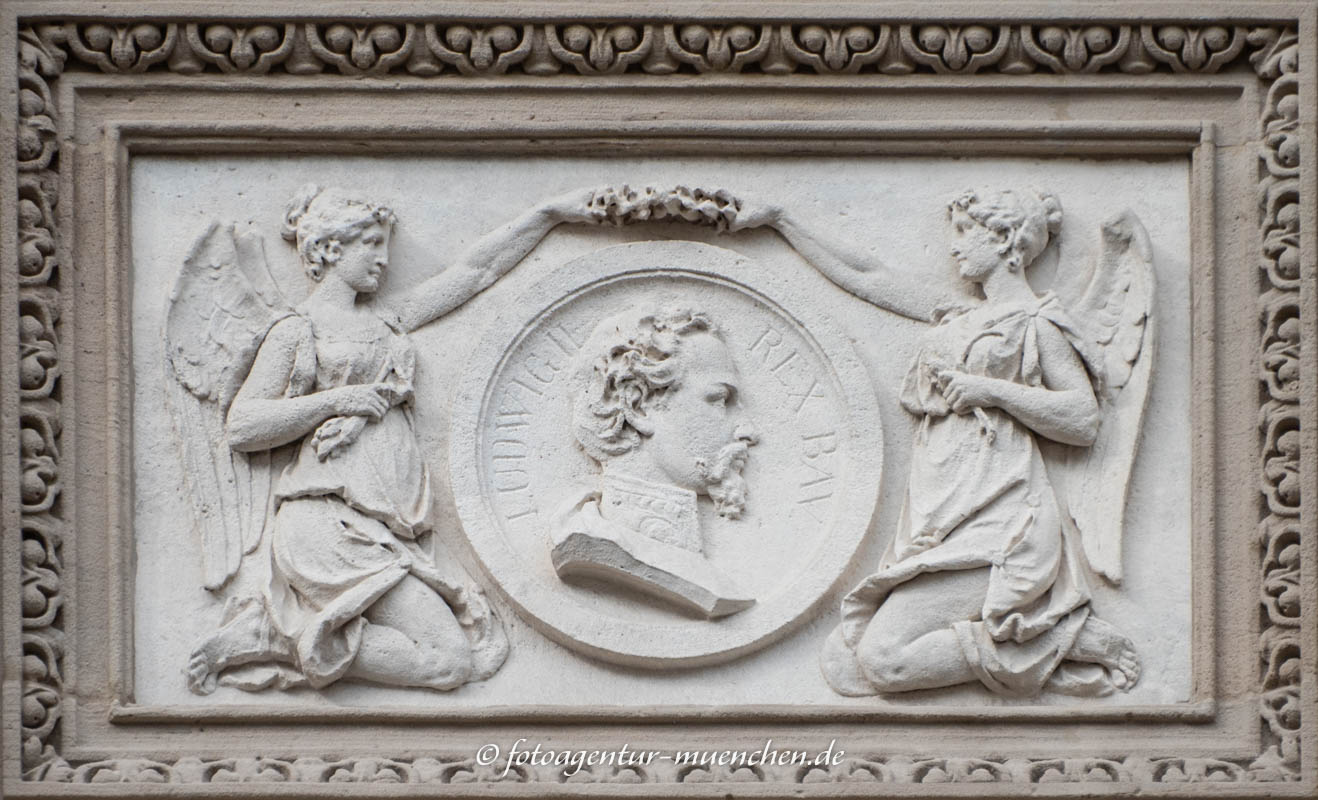 Relief - König Ludwig II. von Bayern – Denkmal/Kunstwerk in München