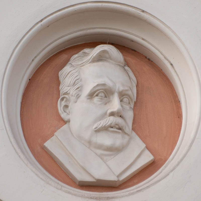 Hubertus Giphanius – Denkmal/Kunstwerk in München