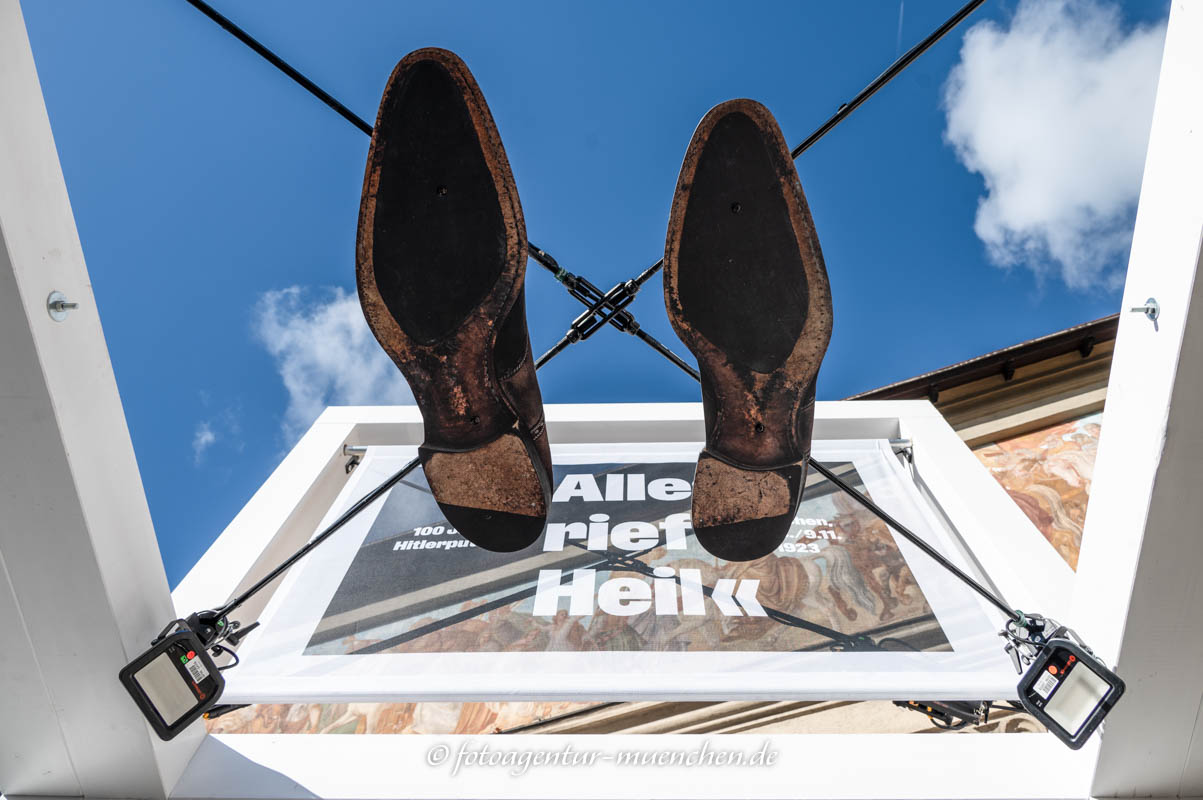 »Alles rief Heil«</a>