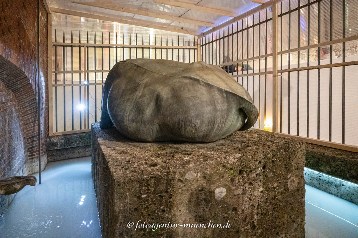 ALLE KÜHE SIND SCHÖN – Denkmal/Kunstwerk in München