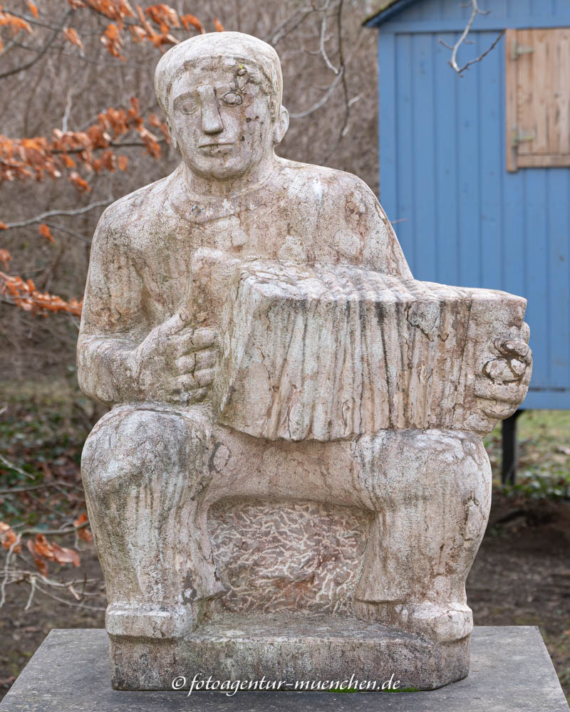 Harmonikaspieler – Denkmal/Kunstwerk in München