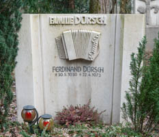 Grab - Ferdiand Dürsch – Foto aus München